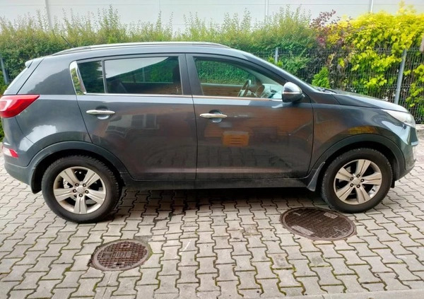 Kia Sportage cena 35000 przebieg: 266000, rok produkcji 2012 z Nowe Brzesko małe 37